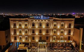Tura Hotel AlNuzha- فندق ترى النزهة